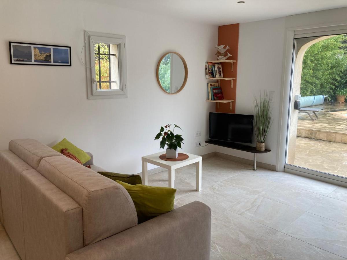 Apartment Superbe T2 Dans Entre Calanques Et Colline Marseilles